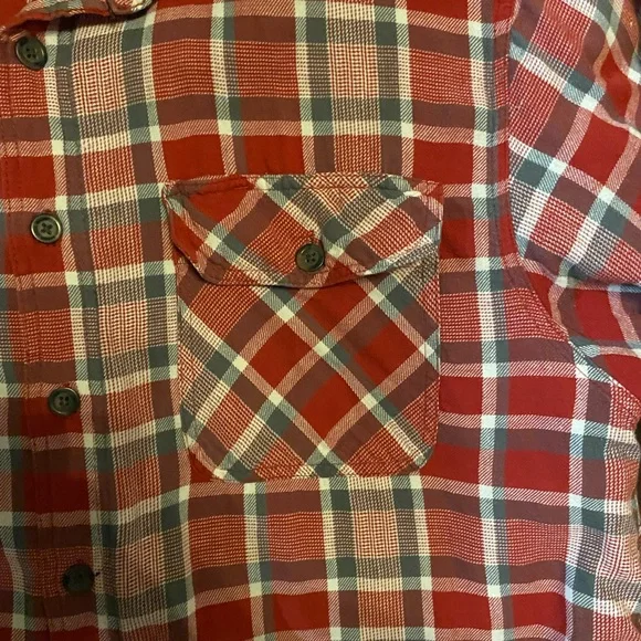 Red and black Plaid Button-Up Shirt - Picture 4 of 6